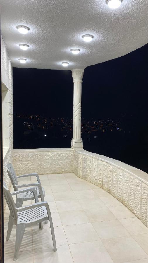 Jerash Gate Apartment Jarash Bagian luar foto