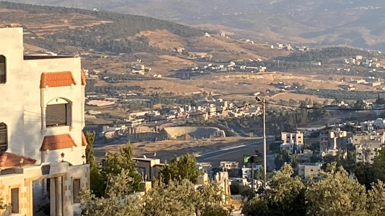 Jerash Gate Apartment Jarash Bagian luar foto