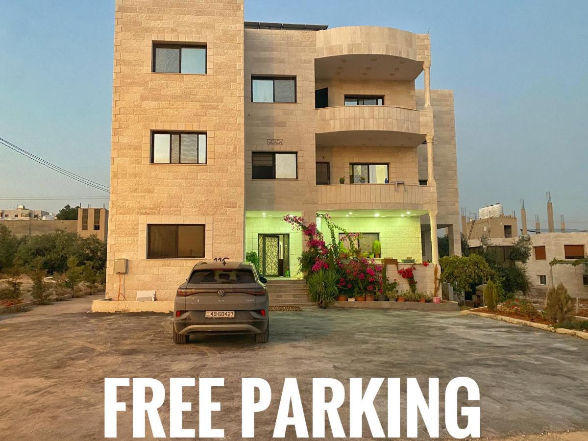 Jerash Gate Apartment Jarash Bagian luar foto